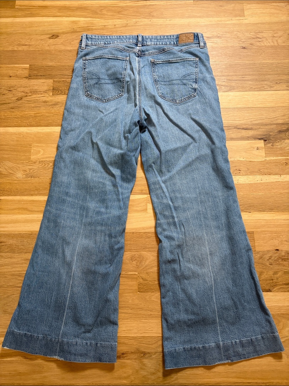 American Eagle Outfitters Medium Blue Wide-Leg Flare Jeans 10R - Picture 12 of 15
